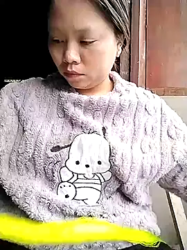 venu00 online show from March 5, 2:51 am