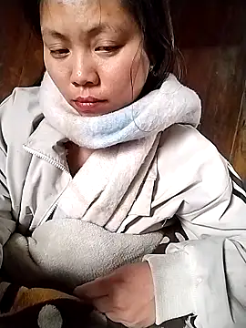 venu00 online show from March 11, 5:35 am