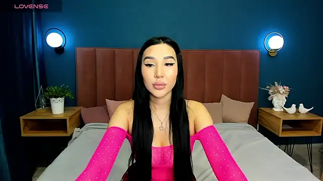 Jennifer Munoz online show from November 12, 1:28 am