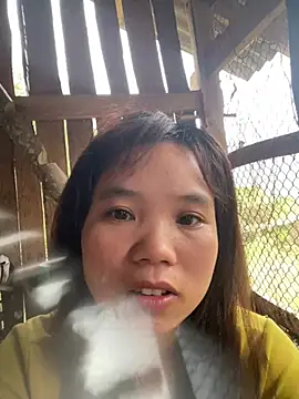 Ngoc-bbi online show from April 15, 11:49 pm