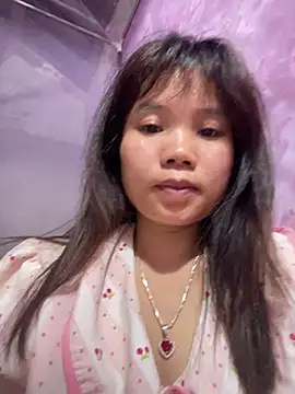 Snapshot of Ngoc-bbi chatting on May 8, 3:28 pm Ngoc-bbi online show from May 8, 3:28 pm