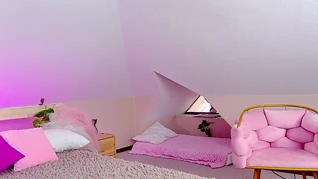 Snapshot of Liann_Stark chatting on October 28, 7:01 am Liann Stark online show from October 28, 7:01 am