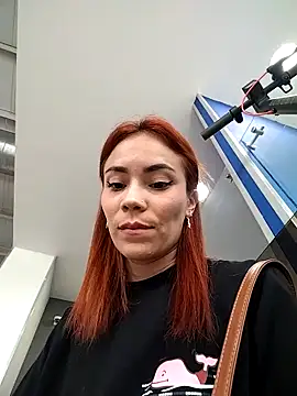 Snapshot of dulcelatin21 chatting on October 9, 7:45 pm dulcelatin21 online show from October 9, 7:45 pm