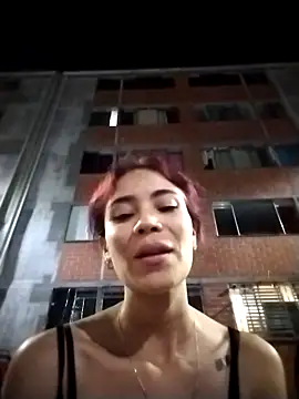 Snapshot of dulcelatin21 chatting on November 28, 3:42 am dulcelatin21 online show from November 28, 3:42 am