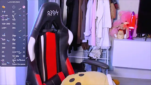 ZoyaMill online show from October 18, 5:32 am