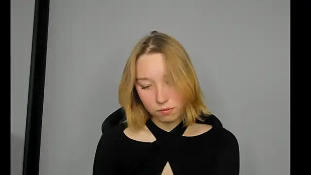 Agatha May online show from October 14, 11:11 am