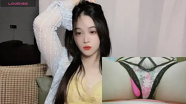 Snapshot of woaiqinqin chatting on October 15, 3:23 pm woaiqinqin online show from October 15, 3:23 pm