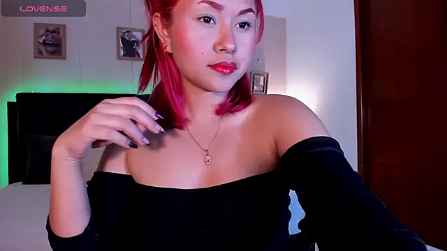 MAYASMITH   online show from July 26, 3:58 am