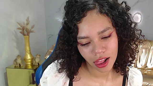 Canela s1 online show from October 17, 8:33 pm