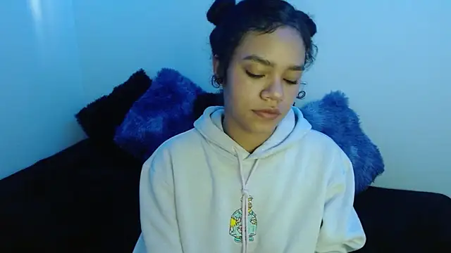 Canela s1 online show from November 30, 4:33 pm