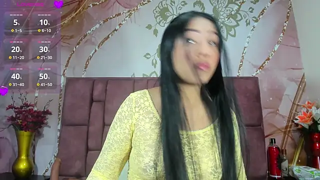 luna maisonn online show from January 17, 4:28 am