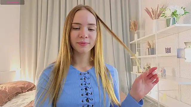 Snapshot of CarollSmithh chatting on November 13, 9:03 pm CarollSmithh online show from November 13, 9:03 pm