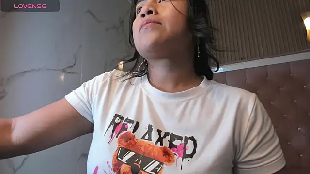 Victoria b  online show from October 18, 8:09 pm