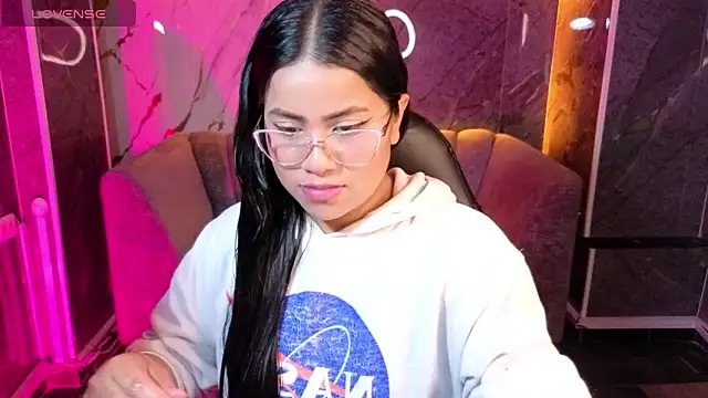 Victoria b  online show from October 30, 7:58 pm