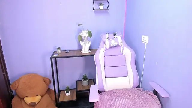 celeste contreras online show from October 6, 5:43 pm