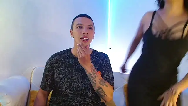 Snapshot of Luna_Noire1 chatting on November 12, 11:47 pm Luna Noire1 online show from November 12, 11:47 pm