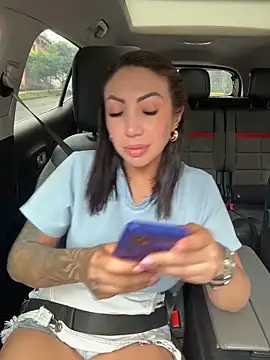 Snapshot of Sarahlove_90 chatting on September 24, 6:55 pm Sarahlove 90 online show from September 24, 6:55 pm