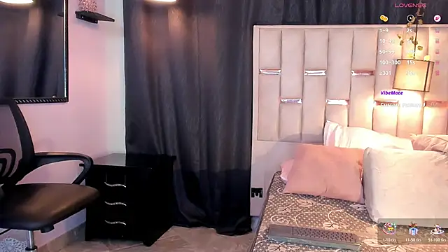 melody-rouss online show from November 22, 10:58 am