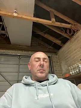 Richmcgee online show from April 5, 7:22 pm