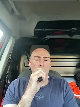 Richmcgee online show from April 8, 6:46 am