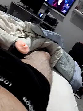 Snapshot of durellosbrodolone chatting on February 16, 10:17 pm durellosbrodolone online show from February 16, 10:17 pm