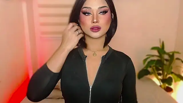 Snapshot of MissRumi_Hunter chatting on October 21, 4:30 pm MissRumi Hunter online show from October 21, 4:30 pm