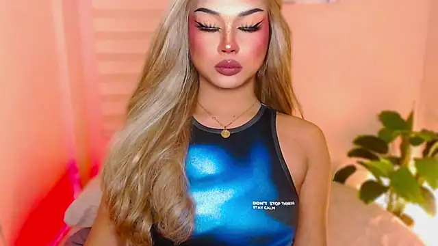 Snapshot of MissRumi_Hunter chatting on November 4, 7:35 pm MissRumi Hunter online show from November 4, 7:35 pm