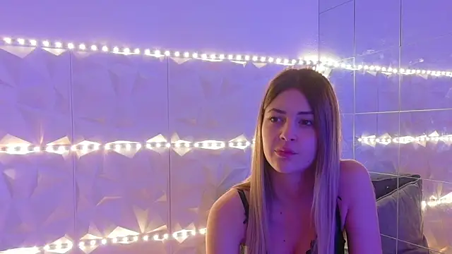 Aishha  online show from December 23, 5:27 am