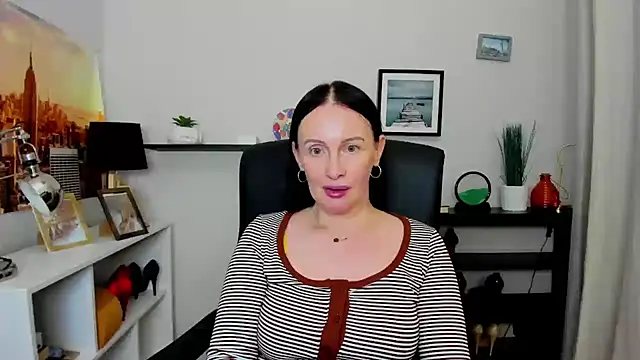 Velvet Jasmine online show from October 14, 5:36 pm