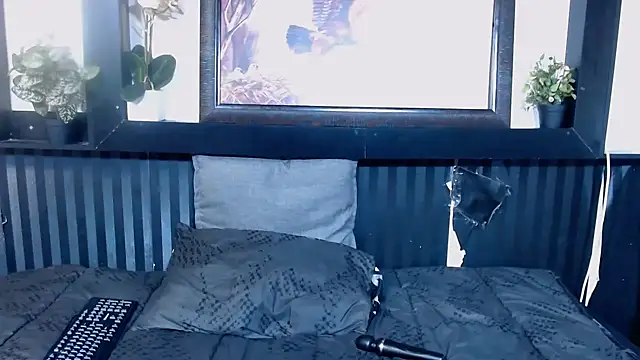 DarkQueen25x online show from October 12, 7:24 pm