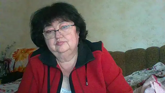 Snapshot of MilaSky5303 chatting on February 6, 1:25 pm MilaSky5303 online show from February 6, 1:25 pm