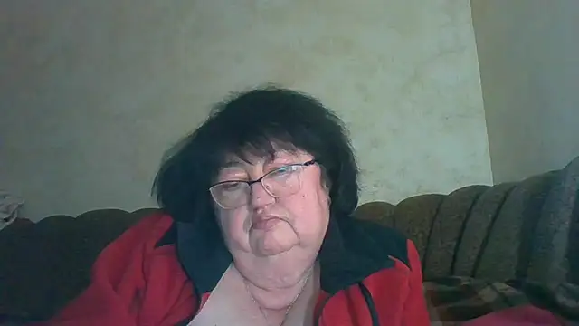 Snapshot of MilaSky5303 chatting on February 8, 9:51 pm MilaSky5303 online show from February 8, 9:51 pm