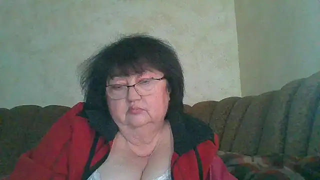 Snapshot of MilaSky5303 chatting on February 20, 1:11 pm MilaSky5303 online show from February 20, 1:11 pm