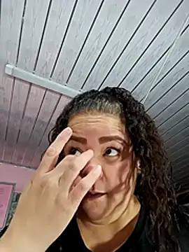 Miss Adriana01 online show from February 4, 12:33 pm