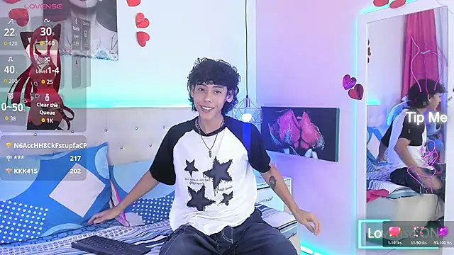 Snapshot of Thedoll_ethan7 chatting on October 20, 7:36 pm Thedoll ethan7 online show from October 20, 7:36 pm