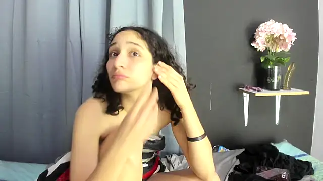 TeensNews18 online show from November 23, 12:43 am