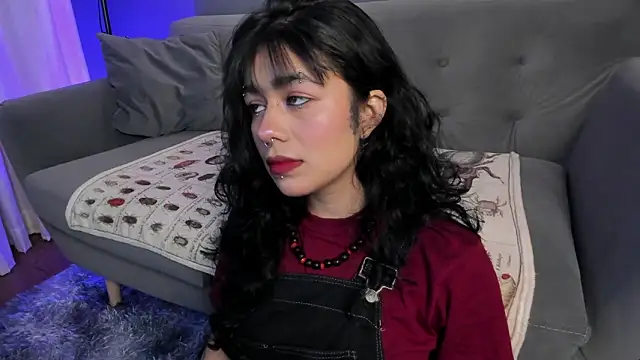 flower smith  online show from March 6, 12:01 pm