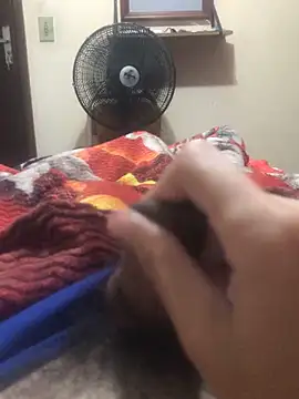 Snapshot of jmmm140793 chatting on October 19, 6:36 am jmmm140793 online show from October 19, 6:36 am