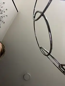 MoraInFire online show from April 9, 5:40 am