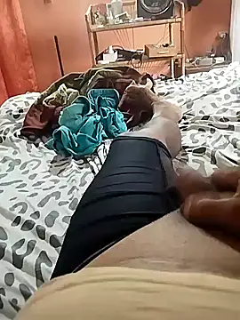 Snapshot of colombiano198720 chatting on October 10, 11:20 am colombiano198720 online show from October 10, 11:20 am