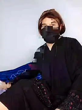 Snapshot of Banouti_23 chatting on October 14, 10:54 pm Banouti 23 online show from October 14, 10:54 pm