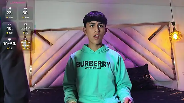 hoot boyss online show from September 23, 2:58 am