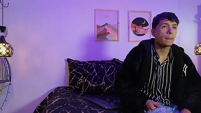 hoot boyss online show from October 1, 3:34 am