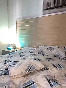 GabiHills online show from November 3, 7:15 pm