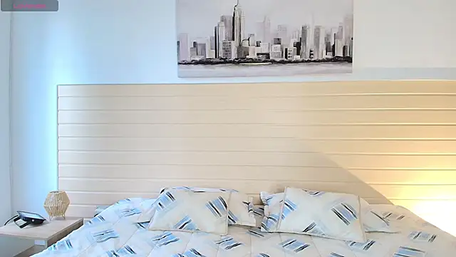 GabiHills online show from November 29, 6:55 pm