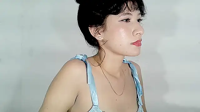kitten punches001 online show from September 13, 2:33 am