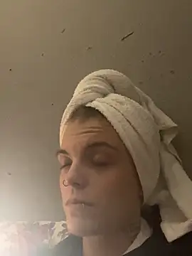 ittybittymeryssa online show from October 13, 4:34 am