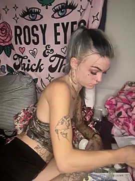 ittybittymeryssa online show from February 20, 3:36 am