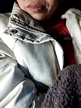  YooY  online show from January 10, 11:20 pm