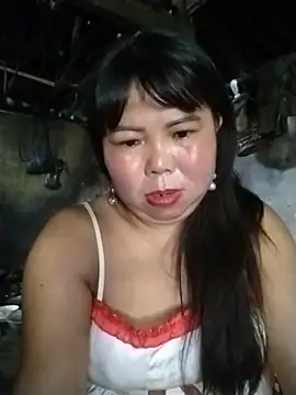 Snapshot of lusy-00 chatting on June 25, 5:12 am lusy-00 online show from June 25, 5:12 am